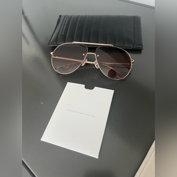 Victoria Beckham Aviator Sunglasses - Picture 7 of 10